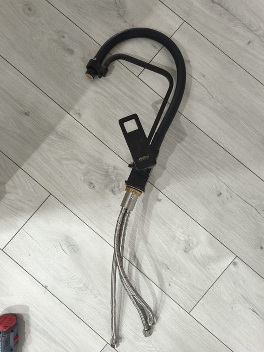 Кран для кухни двойной