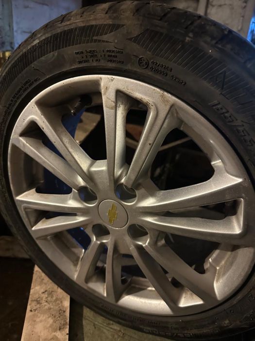 Продам летние шины с дисками