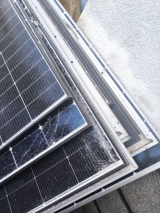 Panouri solare cu defecte fisuri pentru piese 11 panouri x 15 lei bucata Trina Solar 425W. 2,28 m × 1,13 m Panouri fotovoltaice LONGi 570W – 2.2m
