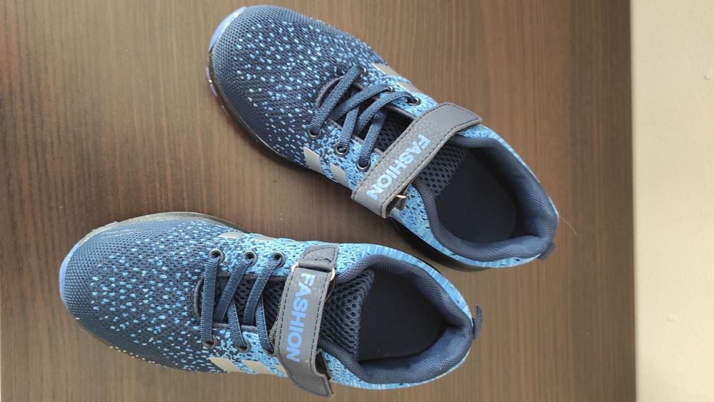 Нови маратонки за момче 36 номер