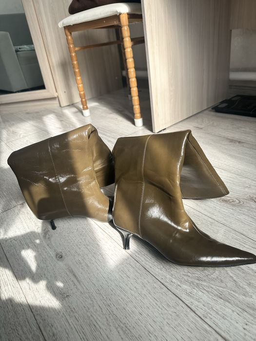Продаю сапоги от Zara