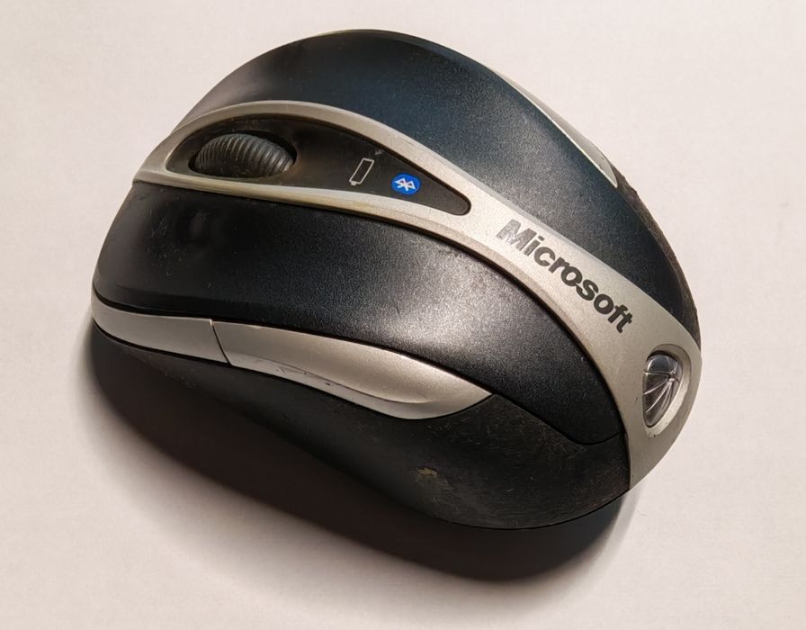 Microsoft Bluetooth Notebook Laser Mouse 5000