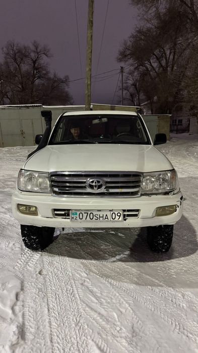Toyota Land Cruiser 105