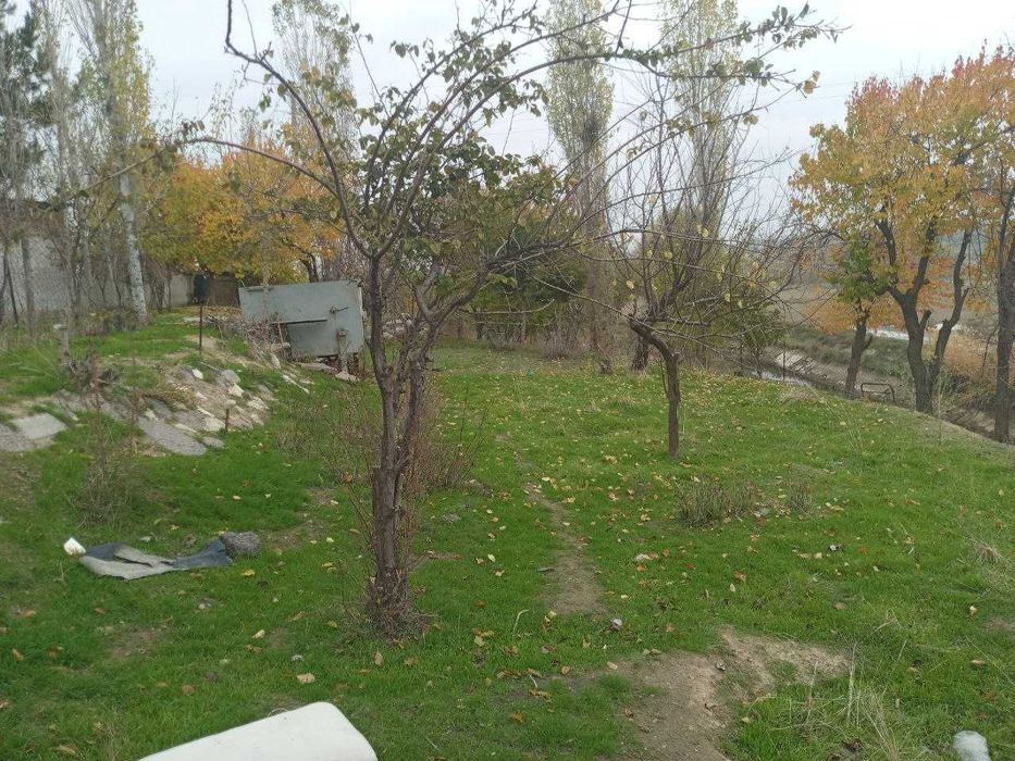 Dacha sotiladi Nazarbeda ili obmen moshinaga