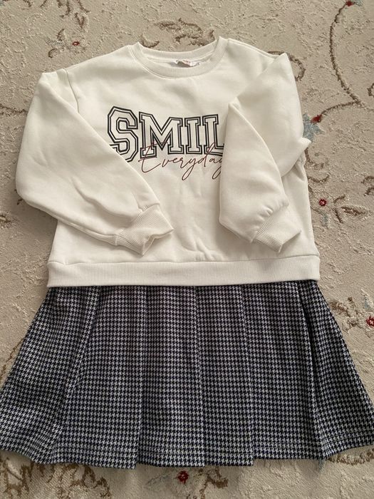 Брюки и платье для девочек