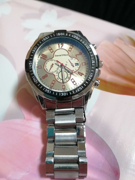 Часовник Daniel Klein