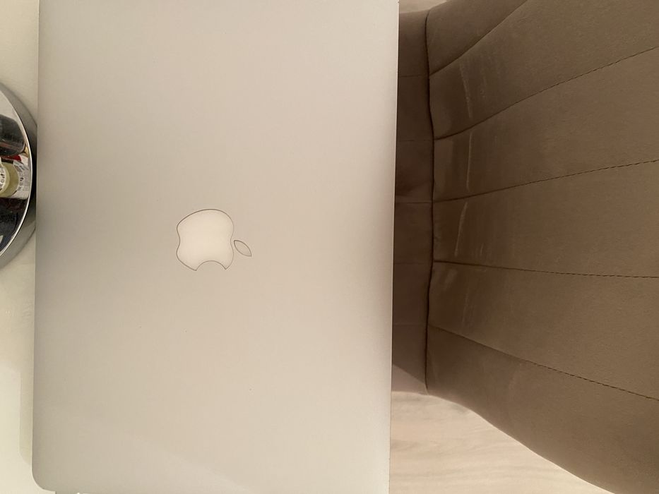 Продам макбук