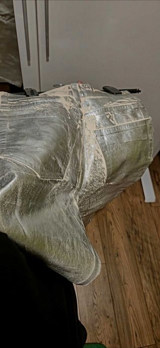 Blugi metalici Zara, noi