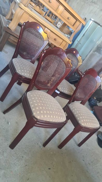 стол с ратан и дамаска внос от Европа