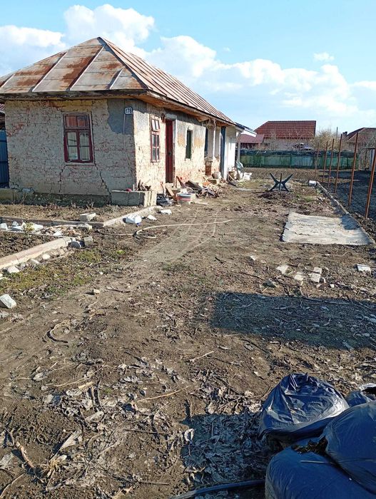 Teren cu casa Balesti