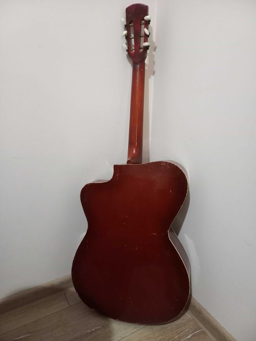 Акустична китара Кремона