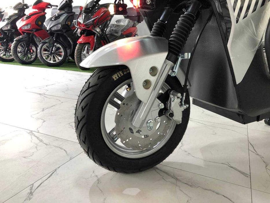 Elektro skuter wasat SCOOTER KURYER