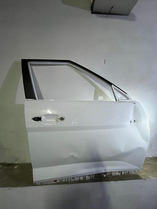 Продам дверь на Хюндай Крета