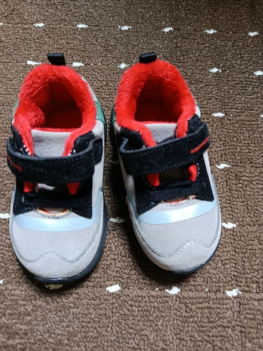 Детские зимние ботинки