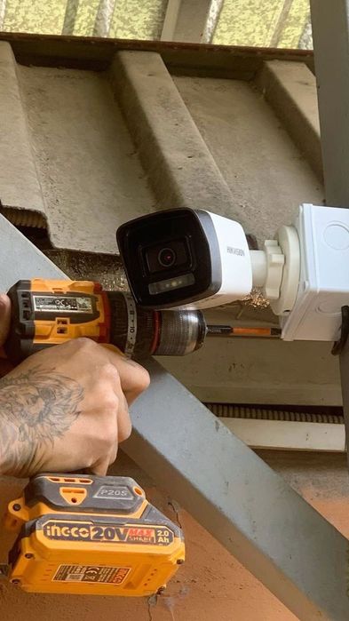 Камеры видеонаблюдения для двора и парковки — профессиональный монтаж