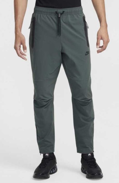 Nike tech woven pants size XL