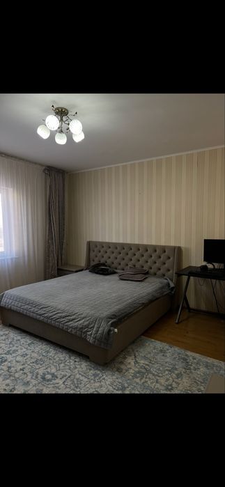 Продам спальный гарнитур МДФ
