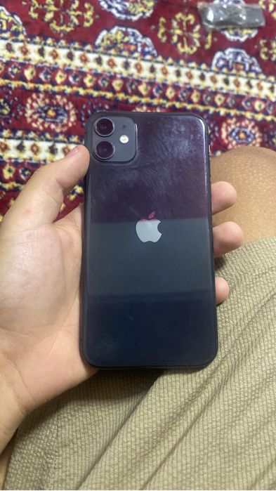Айфон 11 черныйй