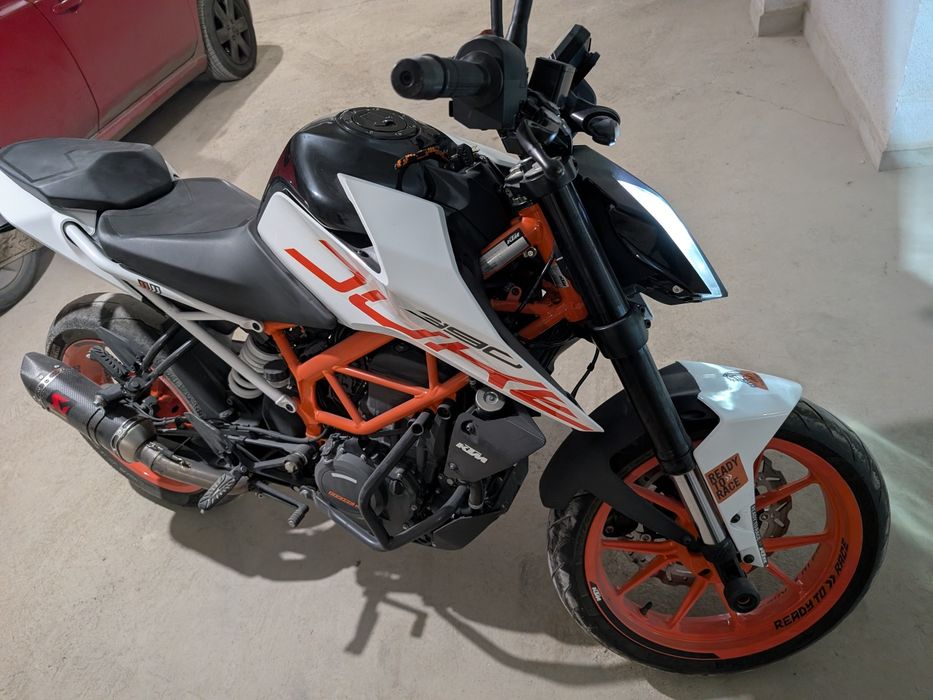 Мотоциклет KTM  Duke  390