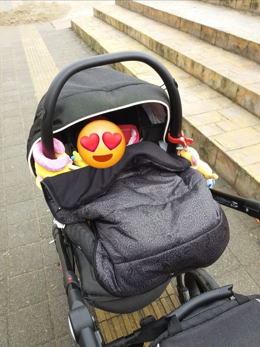 Бебешка количка 3 в 1 в цвят графит