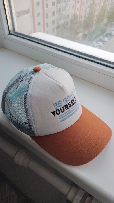 Продам бейсболку