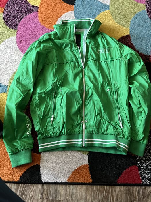 Vând geacă Jack and Jones de primăvară