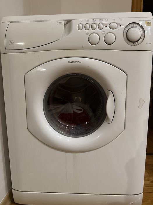 Стиральная машина Ariston