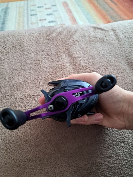 Mulinetă Baitcaster Low Profile – stare foarte bună, perfect funcționa