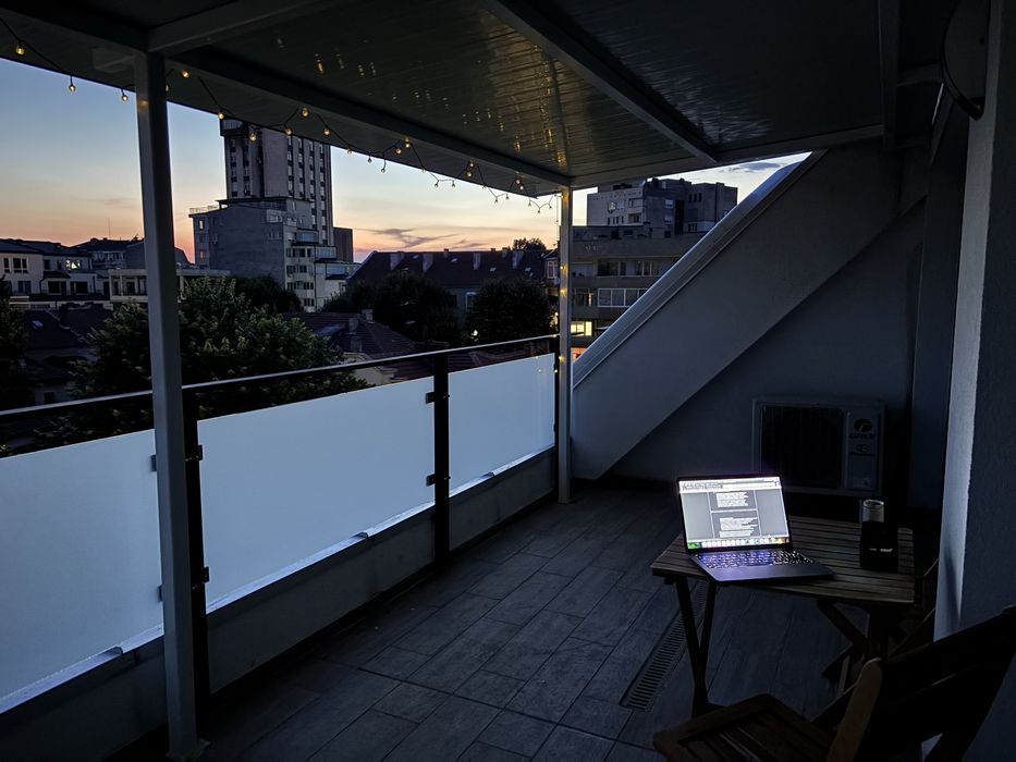 Продава се Двустаен апартамент в Русе, Център - 74 кв.м за 9 €/кв.м - Снимка #6