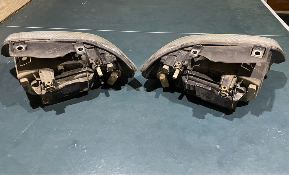 Faruri si triple seat corboda