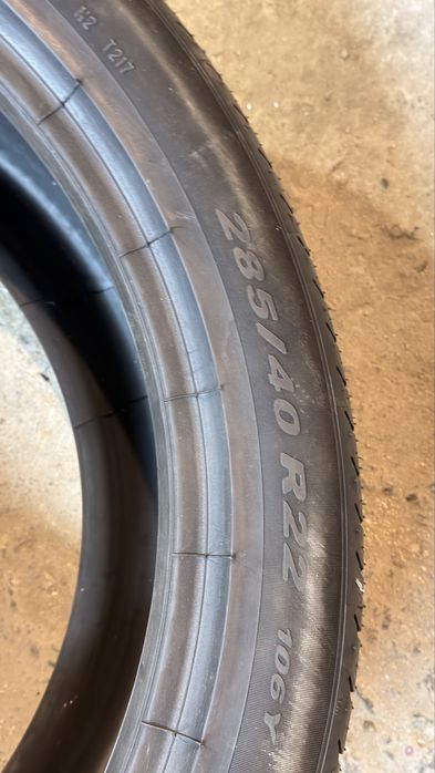 Pirelli PZERO-285/40 R22 106Y