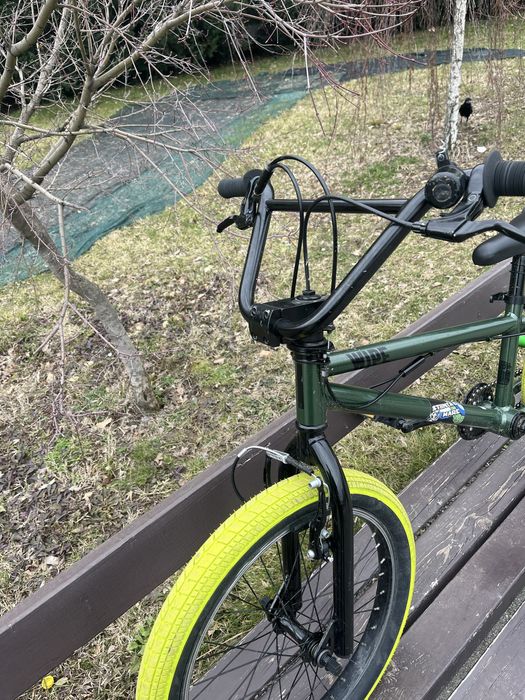 Bicicleta BMX de scheme