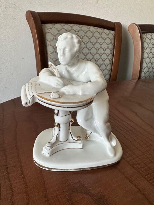 Статуэтка Пушкин