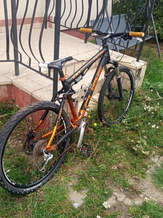 !! URGENT!!Bicicleta CUBE ams 100 full suspension
