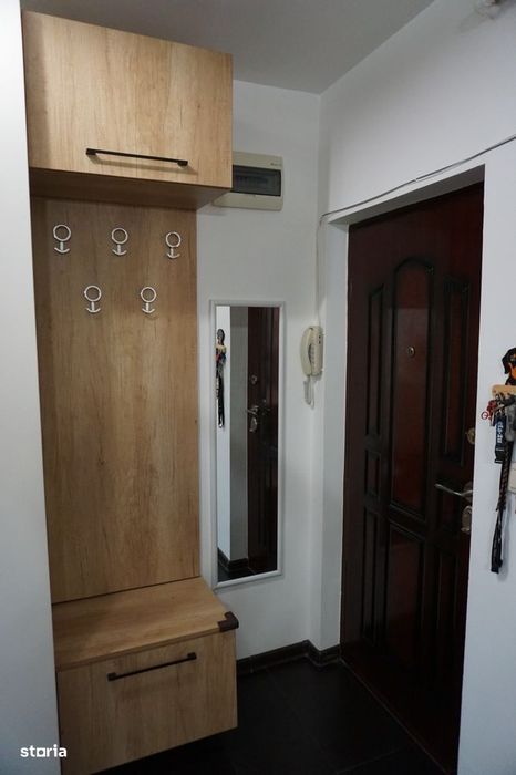 Apartament 2 camere, decomandat, mobilat, zona Bucovina