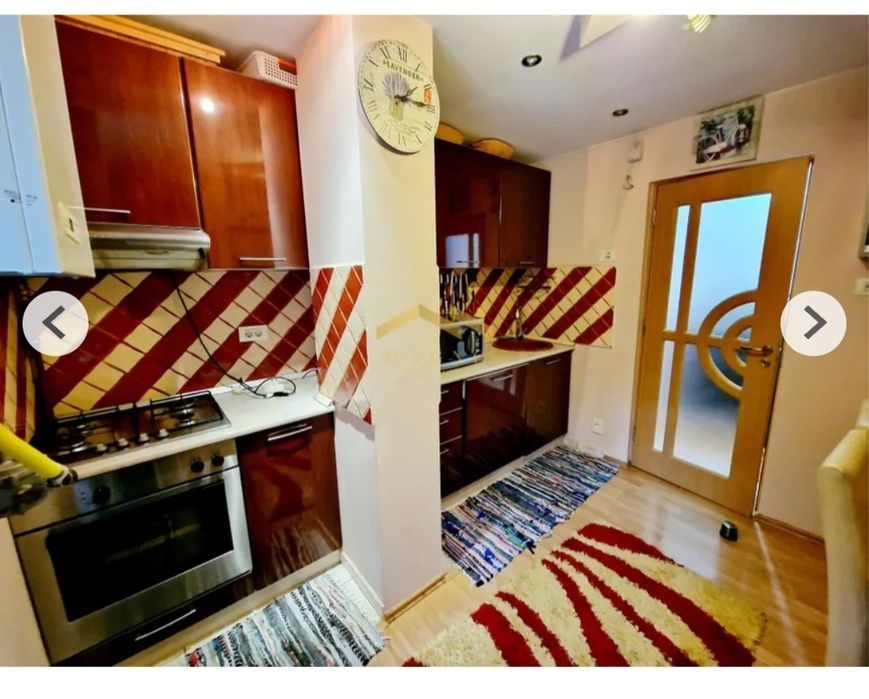 Inchiriez apartament