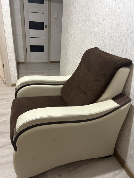 Срочно продам кресло