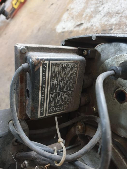 Arzator,injector combustibil lichid.