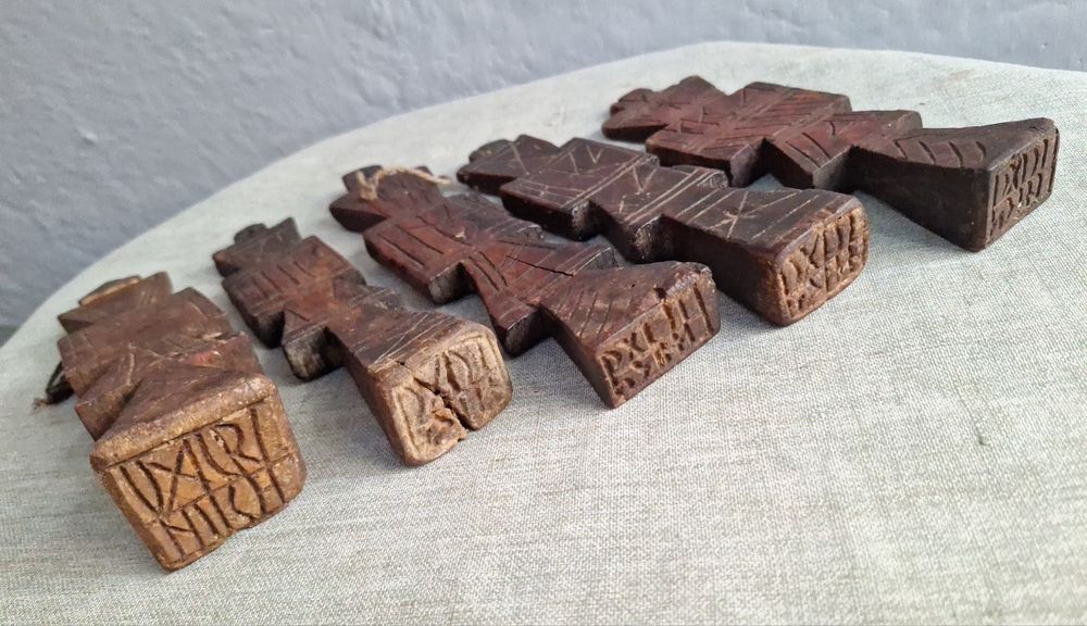 Pristonic vechi, pecetare zona Olteniei