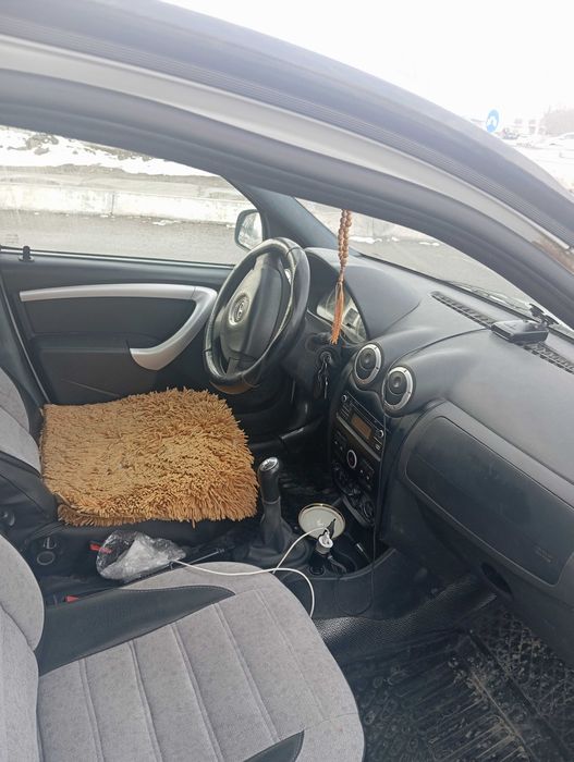 Lada Largus sotiladi