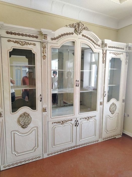 Stenka Mebel Sotiladi