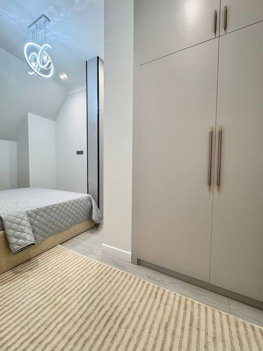 Продам 2/8/8 Паркентский