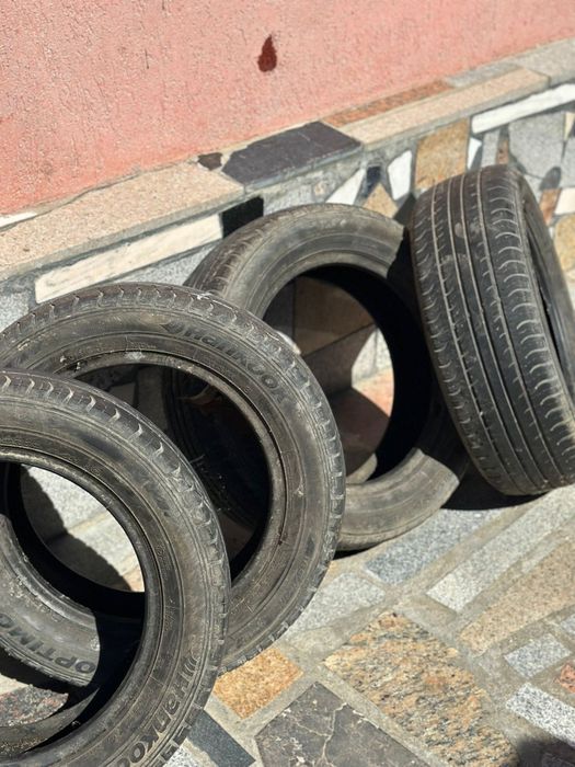 Vând anvelope de vara 185/60R15