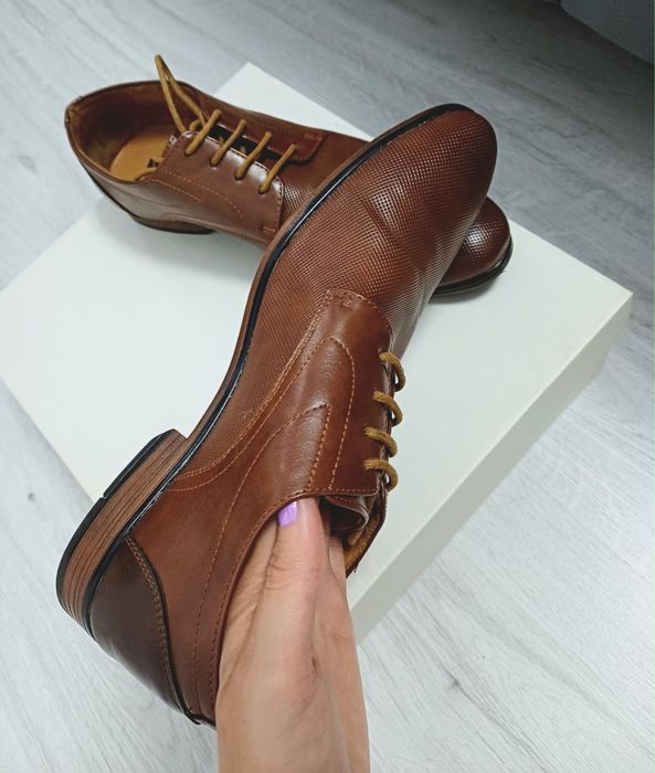 Pantofi barbati maro marimea 41