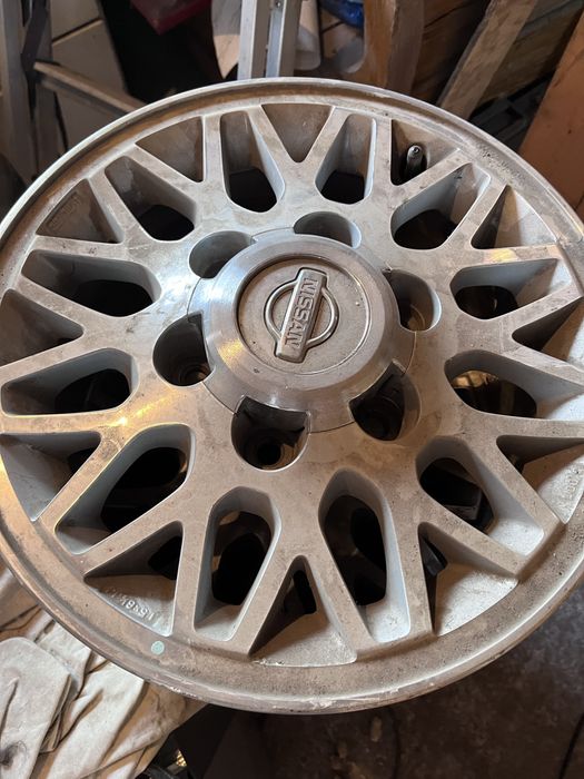 Продам диски  Nissan