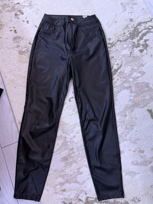 Джинсы все по 2000