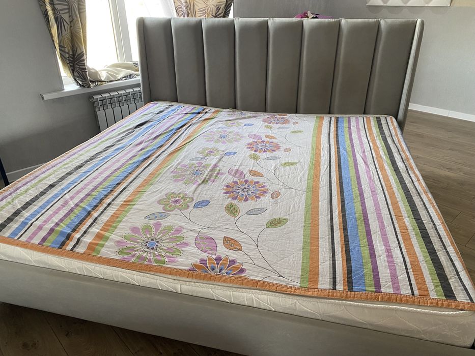 Продам спальный кровать