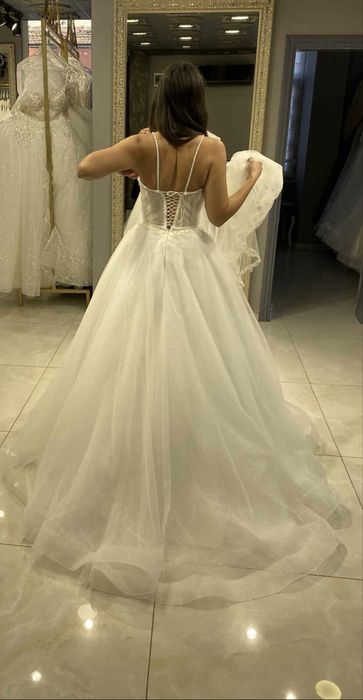 Булчинска рокля