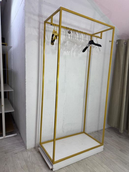 Стеллаж,ветриналар