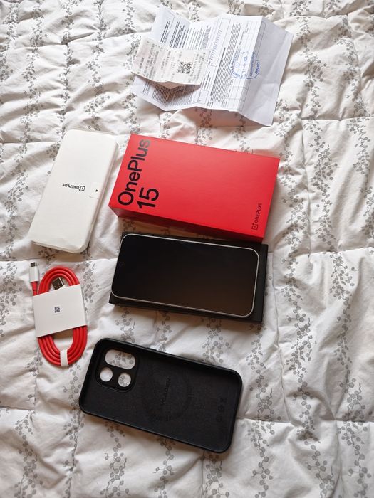 Oneplus 15  16/512. 5G